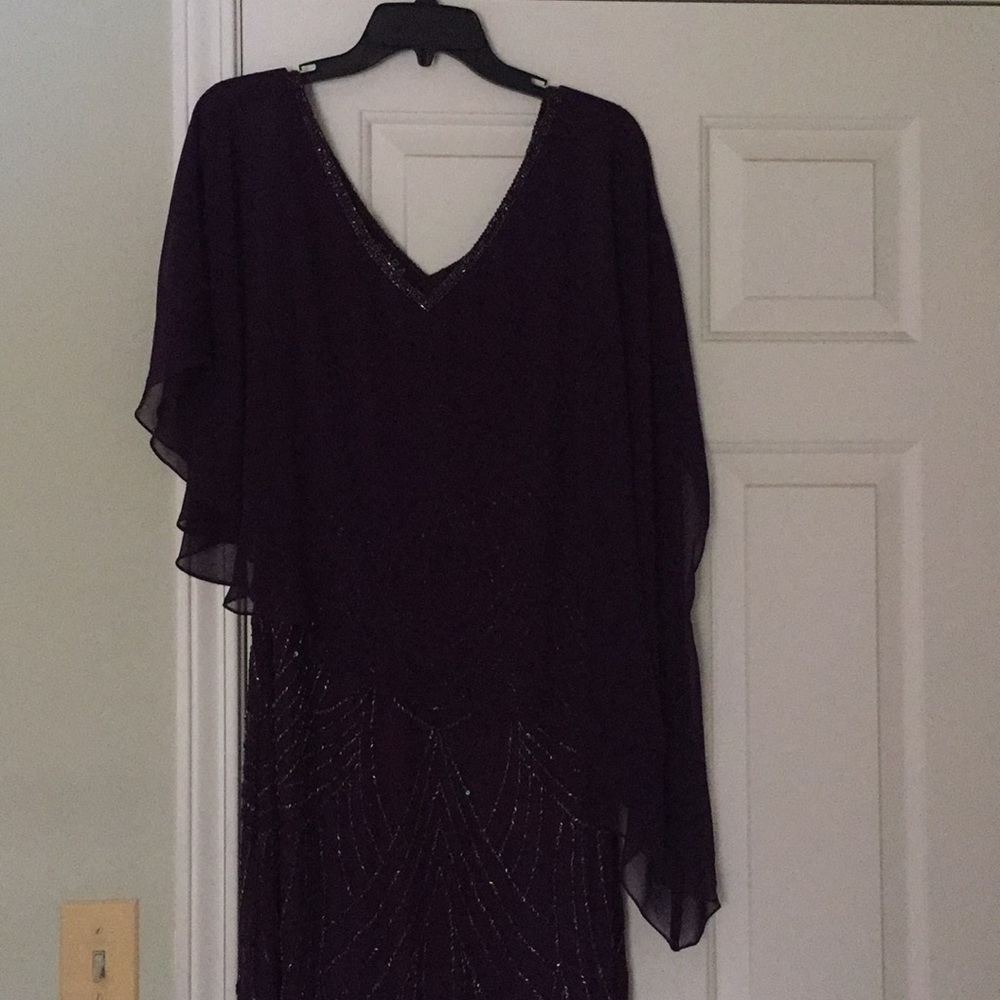 Dress - Picture 4 of 5